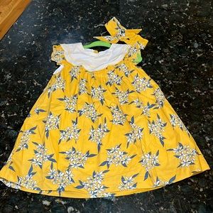 Lil Cactus size 2T yellow dress with collar and blue flowers